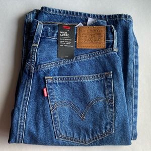 Levi's NWT High Loose Medium Blue Wash High Rise Wide